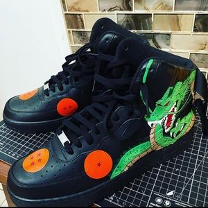 Air Force 1 High ‘07 Dragon Ball Z Customized sneaker of Kakarot and the Balls!!